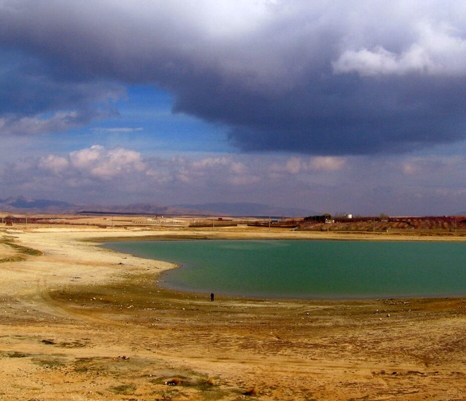 تور گردشگری دریاچه هفت برم شیراز با هدف پاکسازی