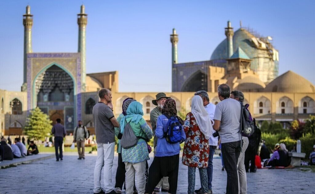 حضور گردشگران خارجی در ایران