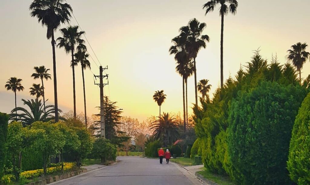 شهرک ایزدشهر بین محمودآباد و نور